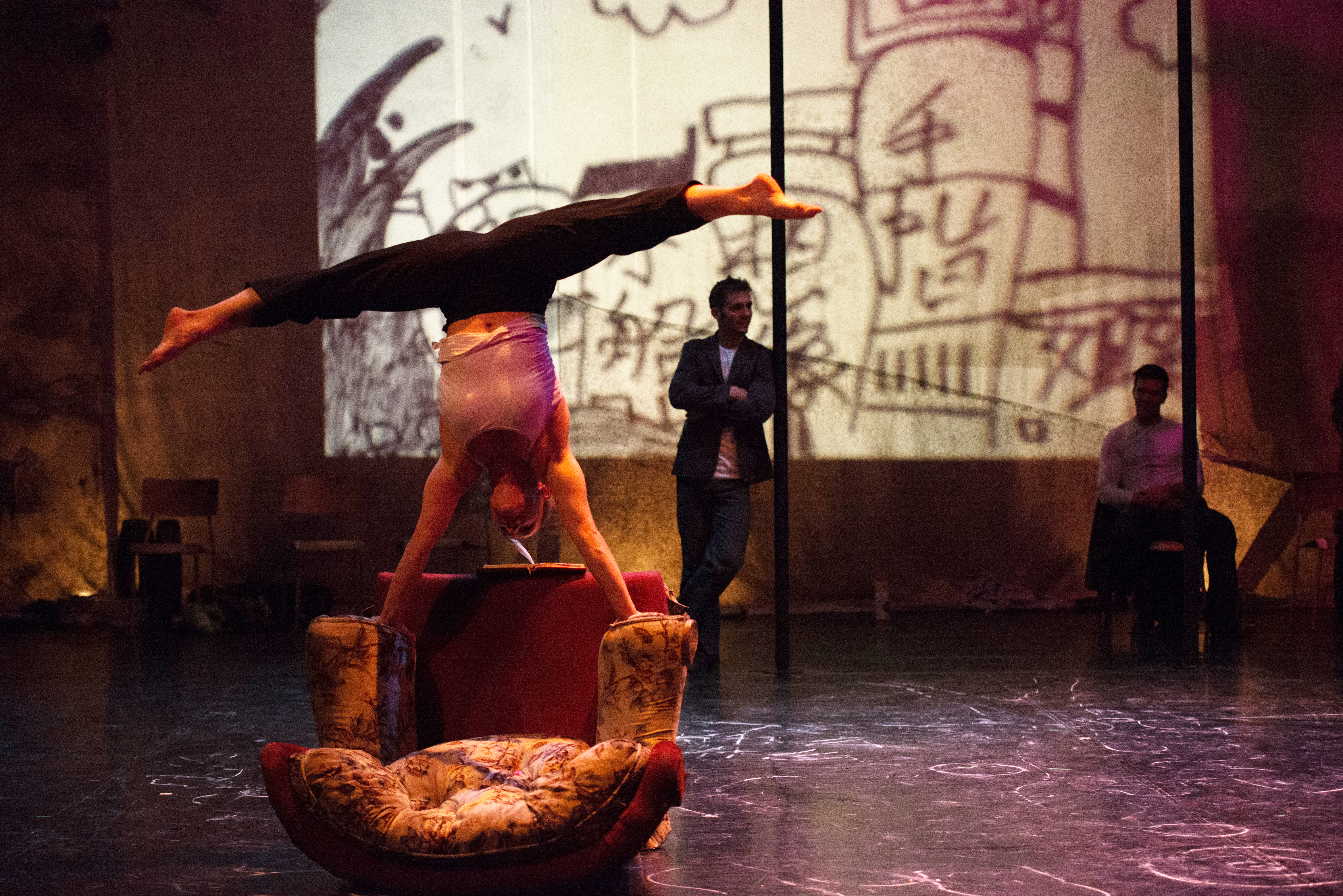 TRACES_Sofa_Credits_Alexandre_Galliez_3