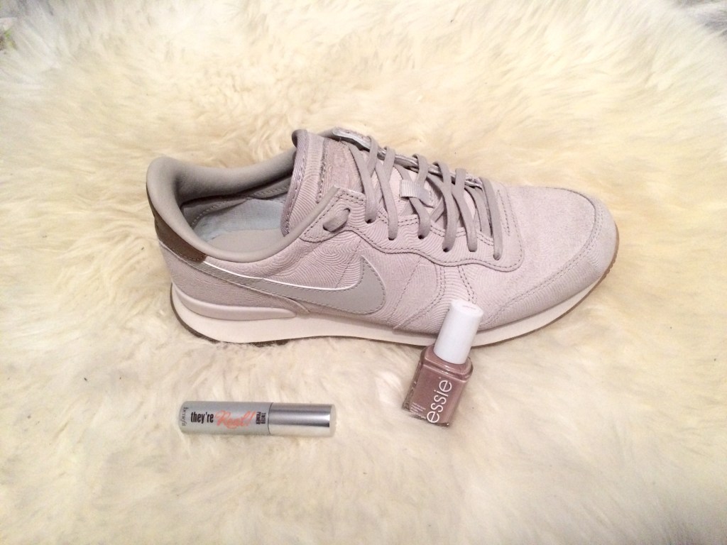Haul mode & beauté : H&M, Essie, Mango,&nbsp;Nike…