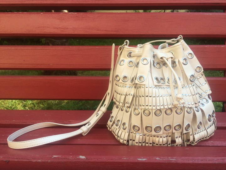 sac bourse franges mango écru oeiller