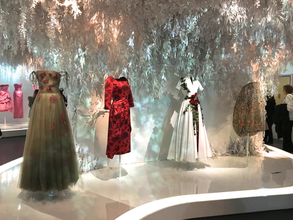 Dior, couturier du rêve aux Arts Décoratifs