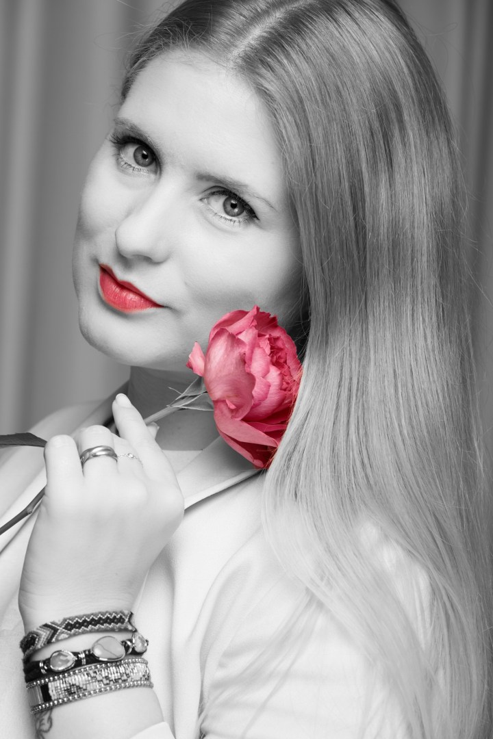 Facetune_25-04-2018-19-25-08