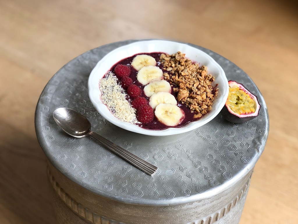 Mon açaï bowl pour un petit déjeuner&nbsp;healthy