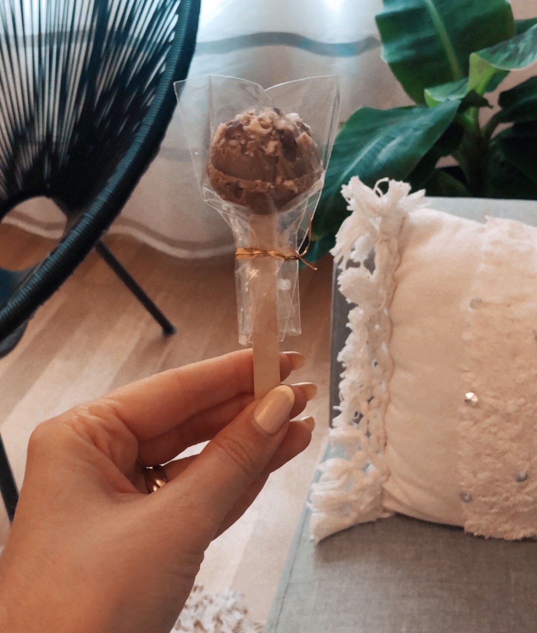 C06FC1C2-D08B-43D4-88AE-84DAC685303B 2